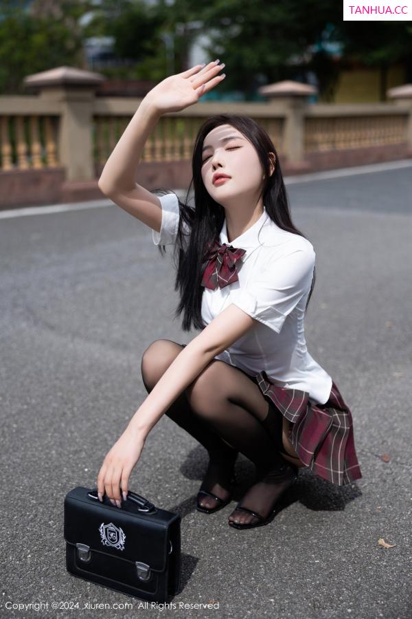 杨晨晨 sugar小甜心CC [XiuRen]高清写真图 2024.08.23 No.9064 杨晨晨Yome 黑丝美腿第8张图片